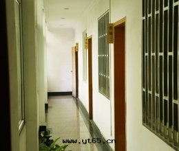 辦(bàn)公(gōng)區(qū)域